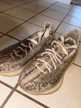 Yeezy Neutral Stone Marbled Knit Low-Top Sneakers